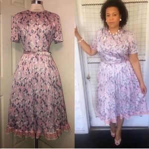 1950’s pink/grey dress